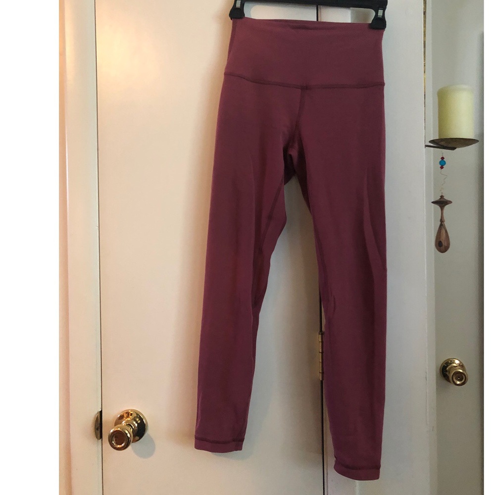 Lululemon Align 25” size 4 So Merlot